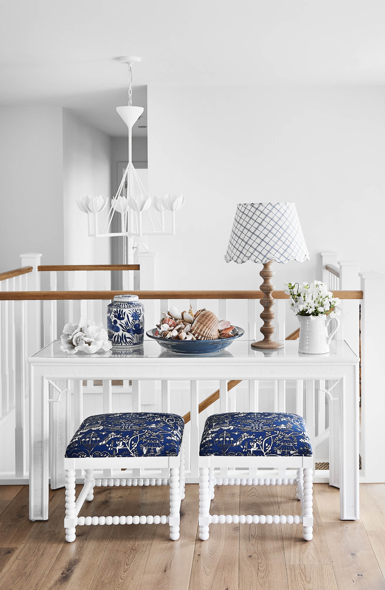 lamps guide stairwell