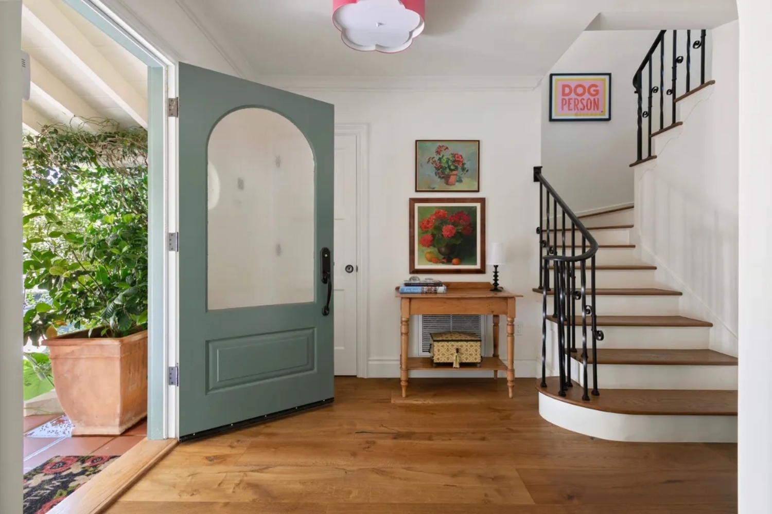 Emma Stone LA home entrance