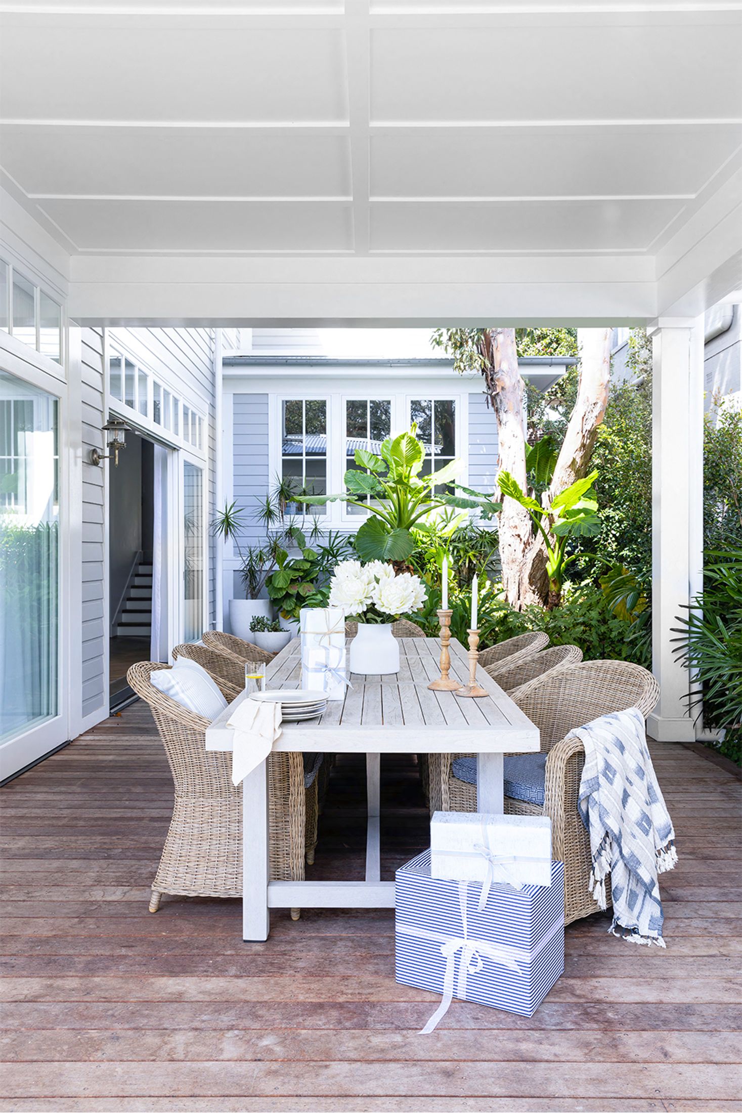 Christmas alfresco dining area